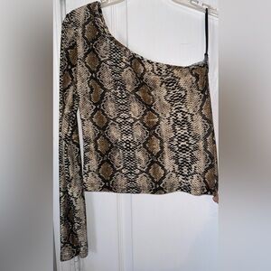 SHEIN EUC One Shoulder Long Sleeve Snake Skin Crop Top